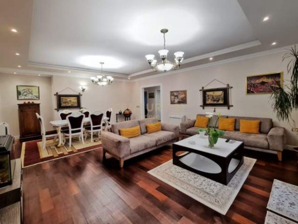 Tirane, jepet me qera apartament 2+1+A+BLK Kati 2, 150 m² 700 Euro (Liqeni i Thate)