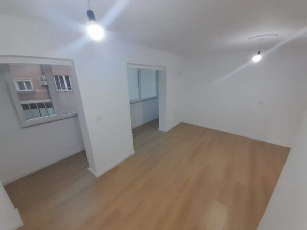 Tirane, shes apartament 1+1 Kati 4, 53 m² 92.000 Euro (Beqir Luga)