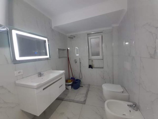 Tirane, shitet apartament 1+1 Kati 4, 53 m² 92.000 Euro (Rruga Beqir Luga)