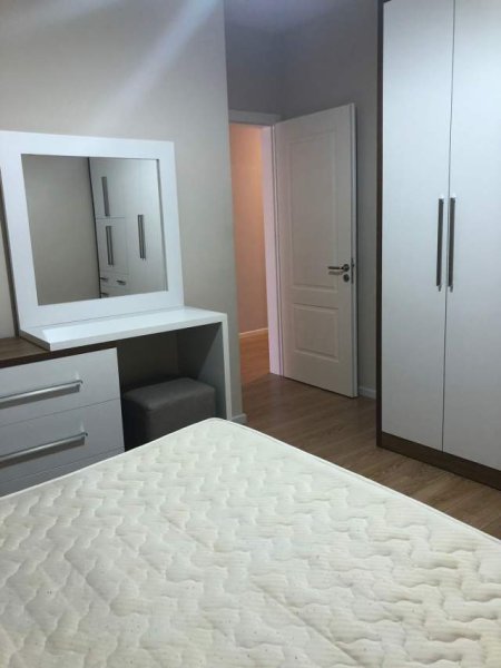 Tirane, jepet me qera apartament 2+1+A+BLK Kati 5, 114 m² 550 Euro (Liqeni i Thate)