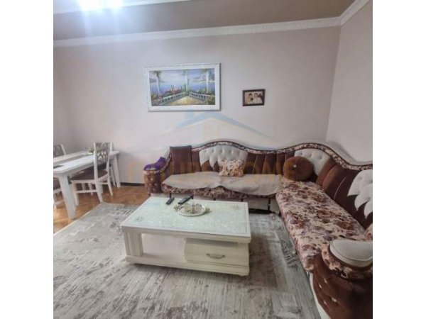 Tirane, shitet apartament 2+1 Kati 4, 72 m² 135000 Euro (Myslym Shyri)