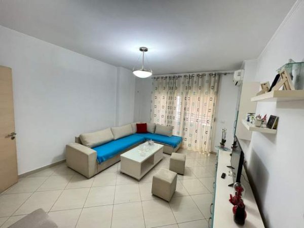 Tirane, jepet me qera apartament 2+1+BLK Kati 7, 106 m² 500 Euro (Don Bosko)