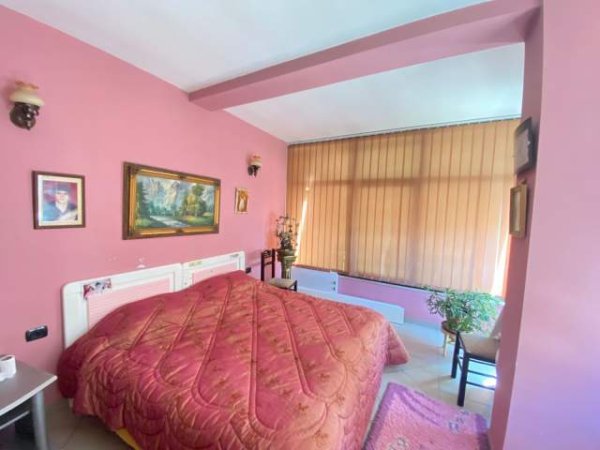 Tirane, shitet apartament 4+1 Kati 2, 150 m² 375.000 Euro (Myslym shyri)