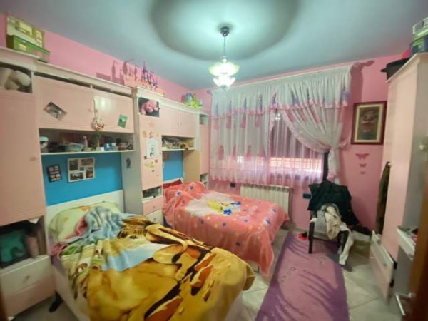 Tirane, shitet apartament 4+1 Kati 2, 150 m² 375.000 Euro (Myslym shyri)