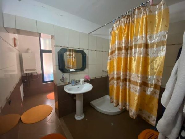 Tirane, shitet apartament 4+1 Kati 2, 150 m² 375.000 Euro (Myslym shyri)