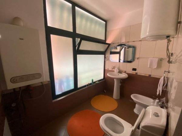 Tirane, shitet apartament 4+1 Kati 2, 150 m² 375.000 Euro (Myslym shyri)