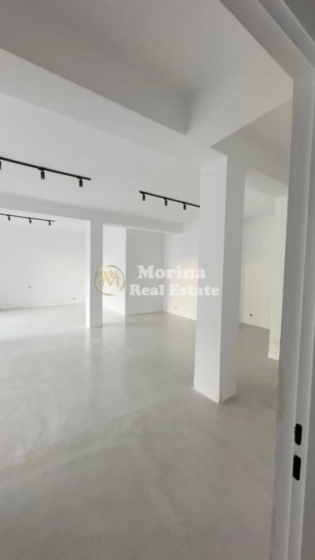 Tirane, jepet me qera ambjent biznesi Kati 0, 100 m² 1.000 € (Qender)