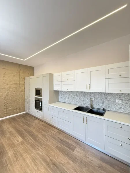 Super Apartament me qera tek Kodra e Diellit (700 Euro)