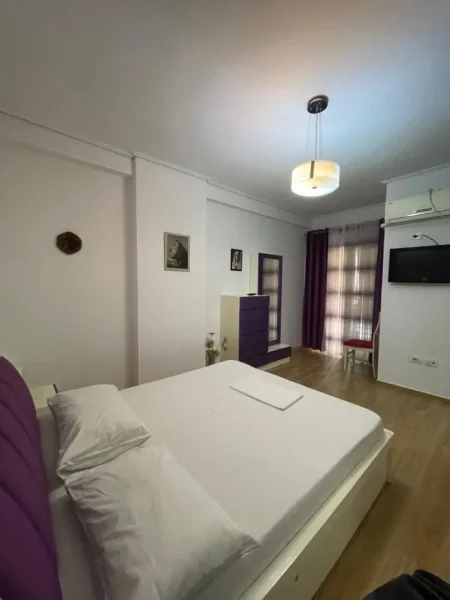 Tirane, jepet me qera apartament 2+1 Kati 5, 1 m² 500 € (Astir)