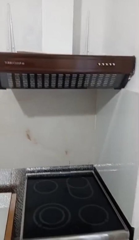 Tirane, jepet me qera apartament 1+1 Kati 1, 300 € 