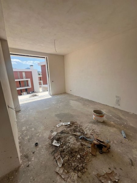 Tirane, shitet apartament 1+1 Kati 2, 82 m² 159.412 € (TULIPAN REZIDENC)