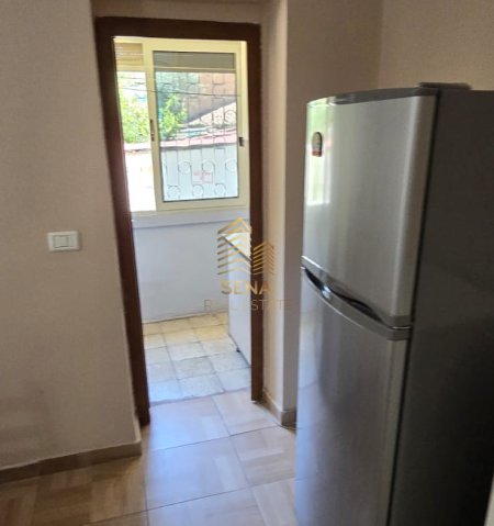 Tirane, shitet apartament 2+1+Ballkon Kati 1, 98 m² 195.000 € (Rruga Fortuzi, prane shkolles Jeronim de Rada)