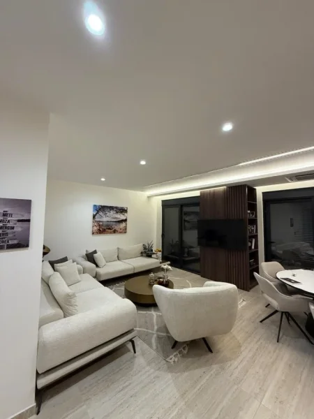 Ulqin, shitet apartament 2+1+Ballkon Kati 2, 109 m² 300.000 € (Ulqin)