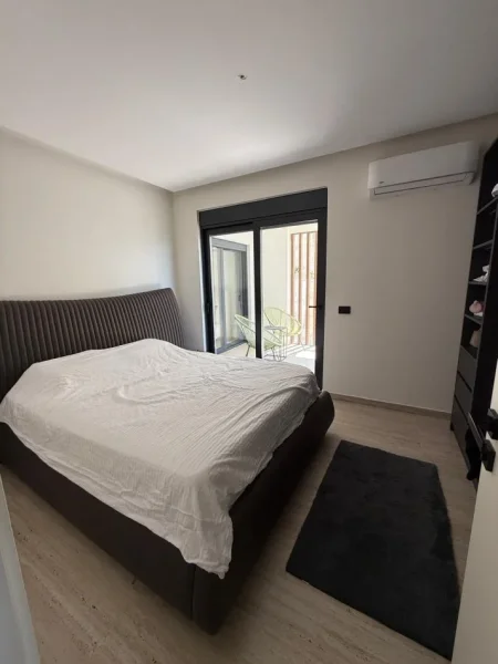 Ulqin, shitet apartament 2+1+Ballkon Kati 2, 109 m² 300.000 € (Ulqin)