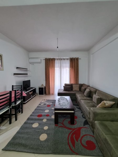 Tirane, shitet apartament 2+1+2 Ballkone Kati 6,  me diell 80% te dites. 94 m² 164.000 €