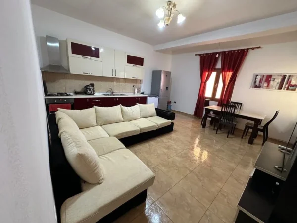 Tirane, jepet me qera apartament 2+1 Kati 2, 86 m² 500 € (21 Dhjetori)