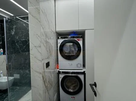 Tirane, shitet apartament 2+1+2+Post Parkimi+Depo+Ballkon Kati 5, 99 m² 330.000 € (Kodra e Diellit)