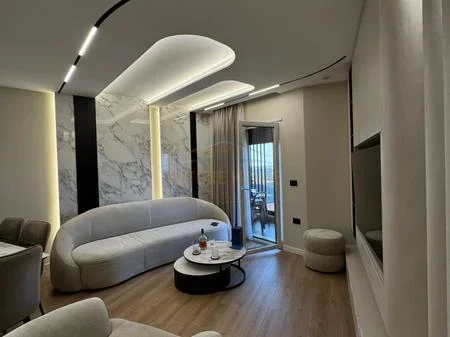 Tirane, shitet apartament 2+1+2+Post Parkimi+Depo+Ballkon Kati 5, 99 m² 330.000 € (Kodra e Diellit)