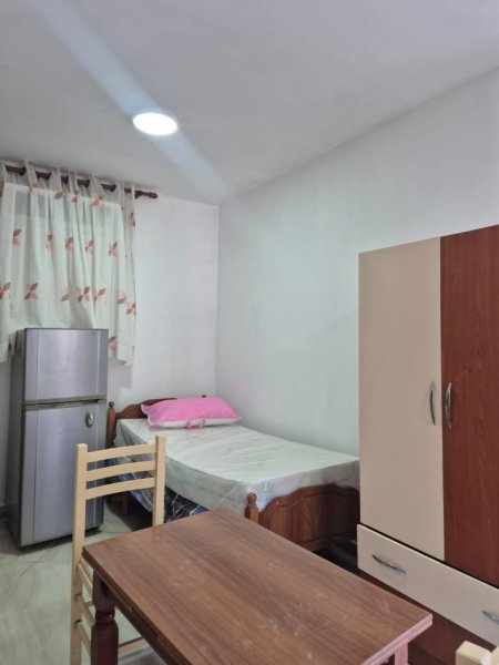 Tirane, jepet me qera apartament 1+1 Kati 2, 40 m² 300 € (Qytet Studenti)