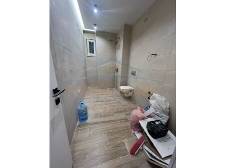 Tirane, shitet apartament 2+1+Ballkon Kati 3, 90 m² 165.000 € (Kompleksi Golden Park)
