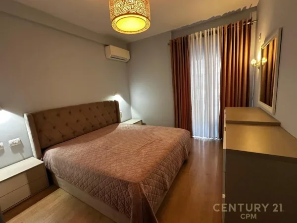 Tirane, jepet me qera apartament 1+1 , 60 m² 500 € (Rr. Aleksandri i Madh)