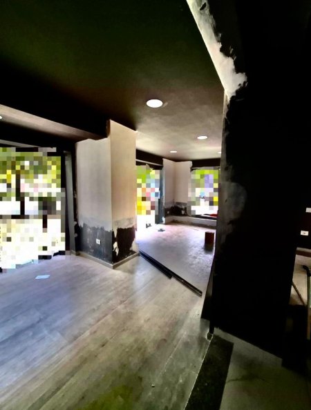 Tirane, jepet me qera dyqan Kati 0, 80 m² 2.600 € (21 dhjetori)