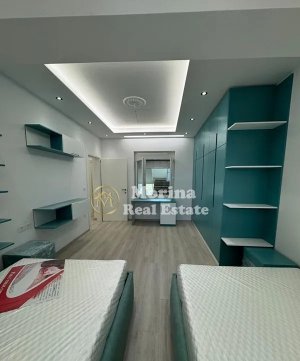 Tirane, jepet me qera apartament 2+1+Ballkon Kati 2, 80 m² 500 € (Rruga Elbasanit-Sauk)