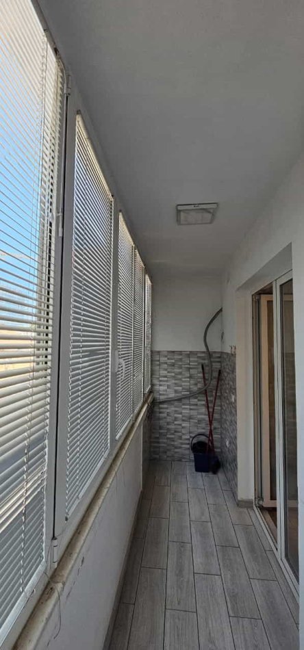 Tirane, jepet me qera apartament Kati 2, 65 m² 550 € (rruga barrikadave)