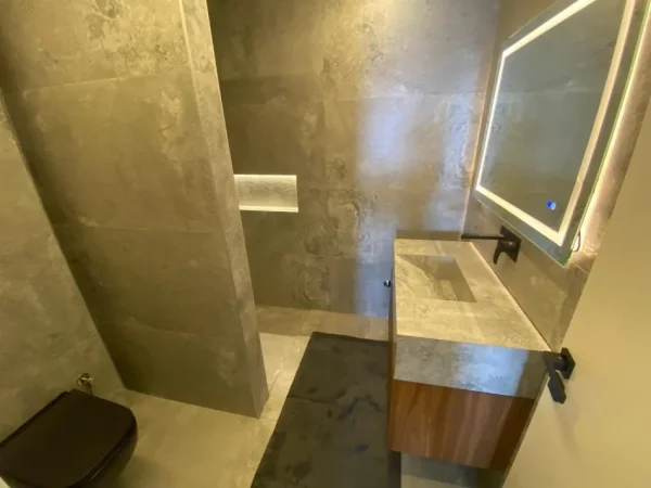 Mal i zi, shitet apartament 2+1+Ballkon , 109 m² 300.000 € 