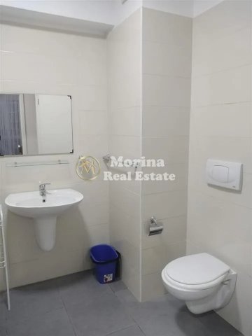 Tirane, jepet me qera apartament 2+1 Kati 3, 93 m² 600 € (21 Dhjetori- Kompleksi Magnet)