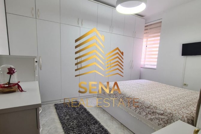 Tirane, jepet me qera apartament 1+1+Ballkon Kati 5, 70 m² 550 € (Rruga Kongresi i Manastirit)