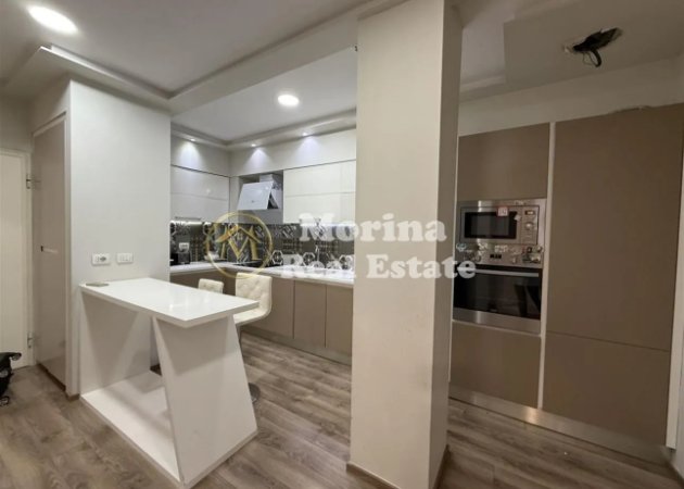 Tirane, jepet me qera apartament 2+1+Ballkon Kati 3, 97 m² 700 € (Kopshti Zoologjik)
