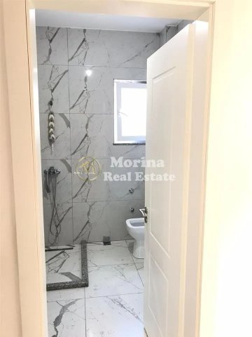Tirane, jepet me qera apartament 2+1 Kati 1, 90 m² 370 € (Kamez)