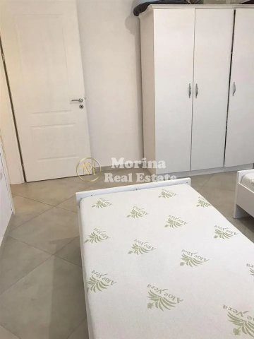 Tirane, jepet me qera apartament 2+1 Kati 1, 90 m² 370 € (Kamez)