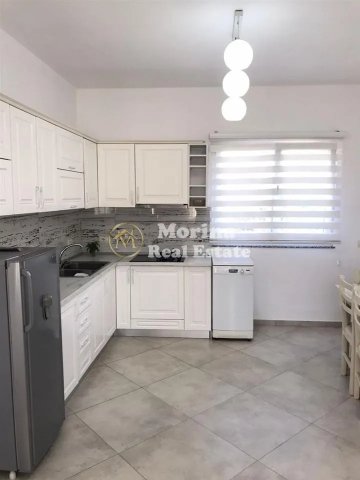 Tirane, jepet me qera apartament 2+1 Kati 1, 90 m² 370 € (Kamez)