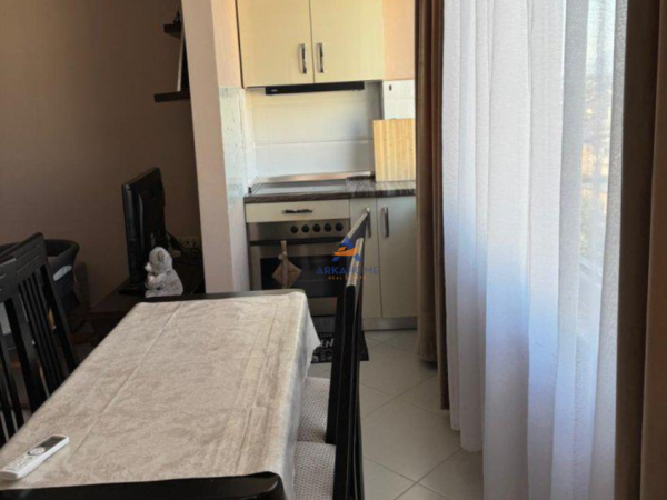 Tirane, jepet me qera apartament 1+1 Kati 6, 56 m² 500 € (RRUGA SIRI KODRA)