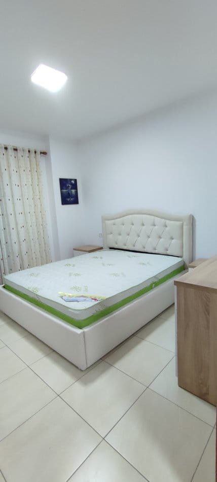Tirane, jepet me qera apartament 1+1+Ballkon Kati 6, 60 m² 500 € (ndre mjeda)