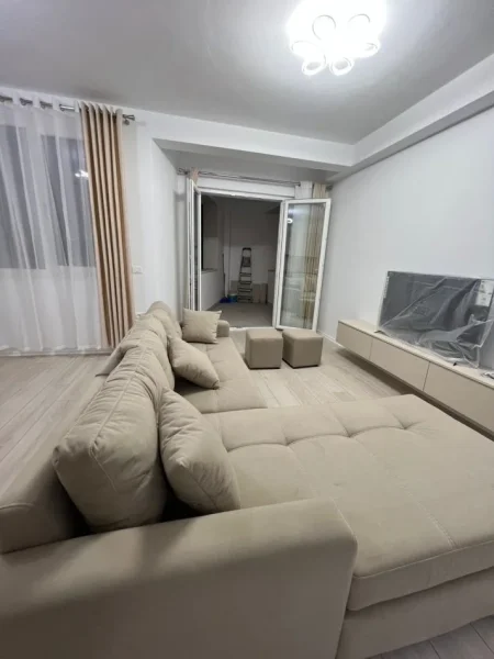 Tirane, jepet me qera apartament 2+1 Kati 9, 100 m² 650 € (River Residence ,Astir)