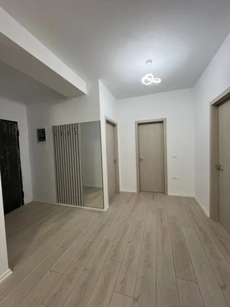 Tirane, jepet me qera apartament 2+1 Kati 9, 100 m² 650 € (River Residence ,Astir)