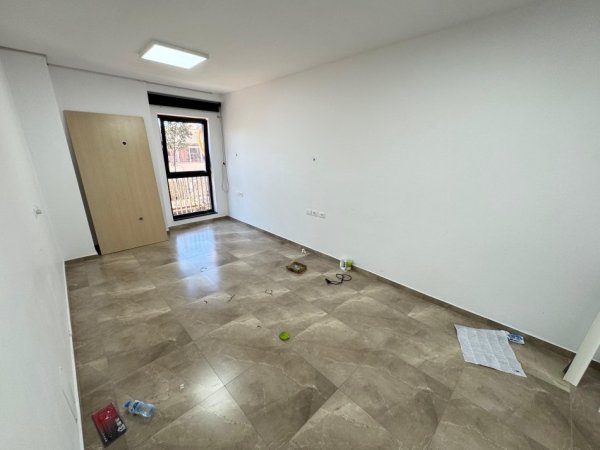Tirane, jepet me qera ambjent biznesi Kati 2, 75 m² 700 € (Tirana Garden building residence)