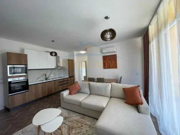 0683487469 Tirane, jepet me qera apartament 2+1 Kati 3, 95 m² 600 € (Stacioni i Trenit , BERMON SHPK)