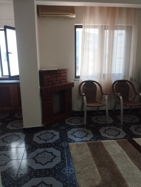 Durres, jepet me qera apartament 1+1+Aneks+Ballkon Kati 5, 250 €