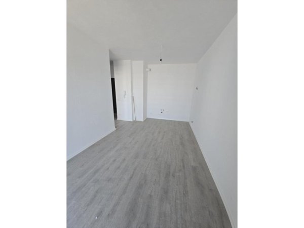 0683487469 Tirane, shitet apartament 1+1 Kati 5, 61 m² 85.000 € (UNIVERS CITY , QTU)
