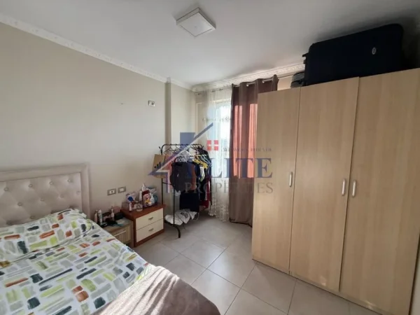 Tirane, shitet apartament 2+1+Ballkon Kati 13, 85 m² 126.600 € (Kthesa e Kamzes)