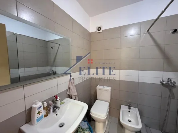 Tirane, shitet apartament 2+1+Ballkon Kati 13, 85 m² 126.600 € (Kthesa e Kamzes)