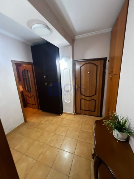 Tirane, jepet me qera apartament 2+1+Aneks+Ballkon Kati 1, 90 m² 400 € (Ali dem , Rruga Idriz Dollaku.)