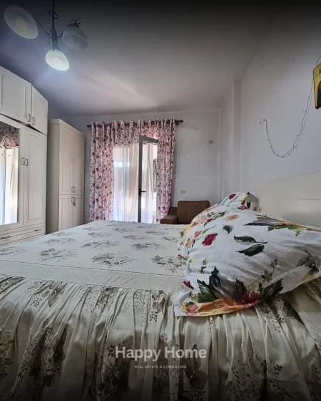 Tirane, jepet me qera apartament 1+1+Ballkon Kati 3, 67 m² 550 € 