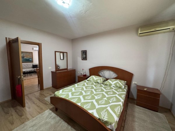 Tirane, jepet me qera apartament 1+1 Kati 10, 59 m² 600 € (Ambasada amerikane)