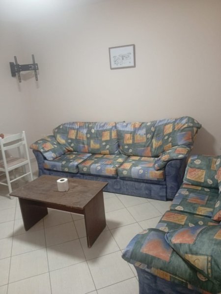 Tirane, jepet me qera apartament 1+1+Ballkon Kati 3, 56 m² 410 € (Rruga &quot;Elbasanit&quot;)