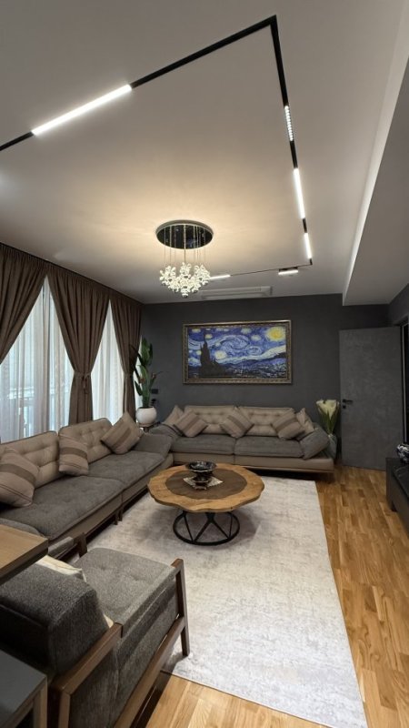 Tirane, shes apartament 2+1 Kati 5, 140 m² 650.000 € (Rruga e kosovareve)
